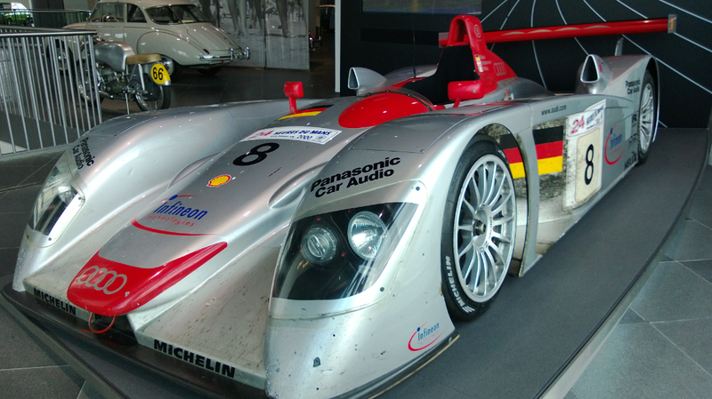 Illustration for article titled Here's A Photo Gallery Of The Most Beautiful German Cars Ever Built